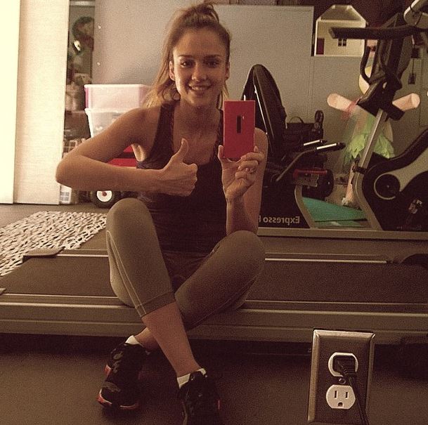 Jessica Alba fait du sport